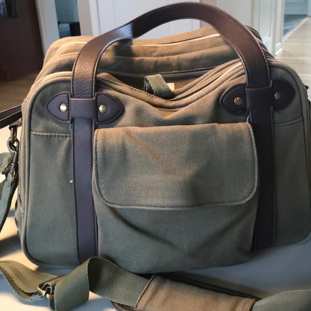 Like new So Young “Charlie” diaper bag